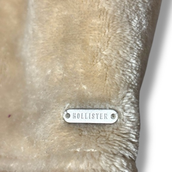 Hollister Super Soft Large Cozy Tan Faux Fur Quarter-Zip Pullover Fleece - Picture 9 of 15